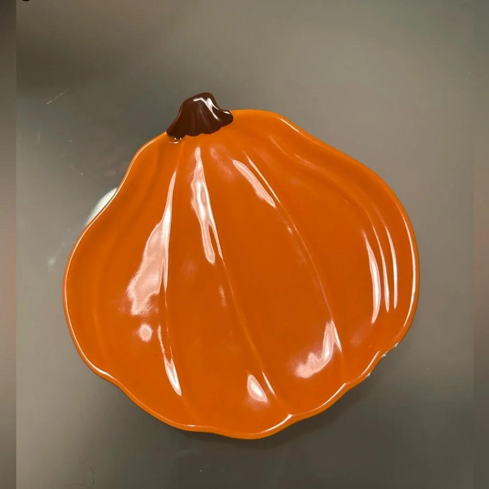 NWOT Crate & Barrel Pumpkin Tapas Plate